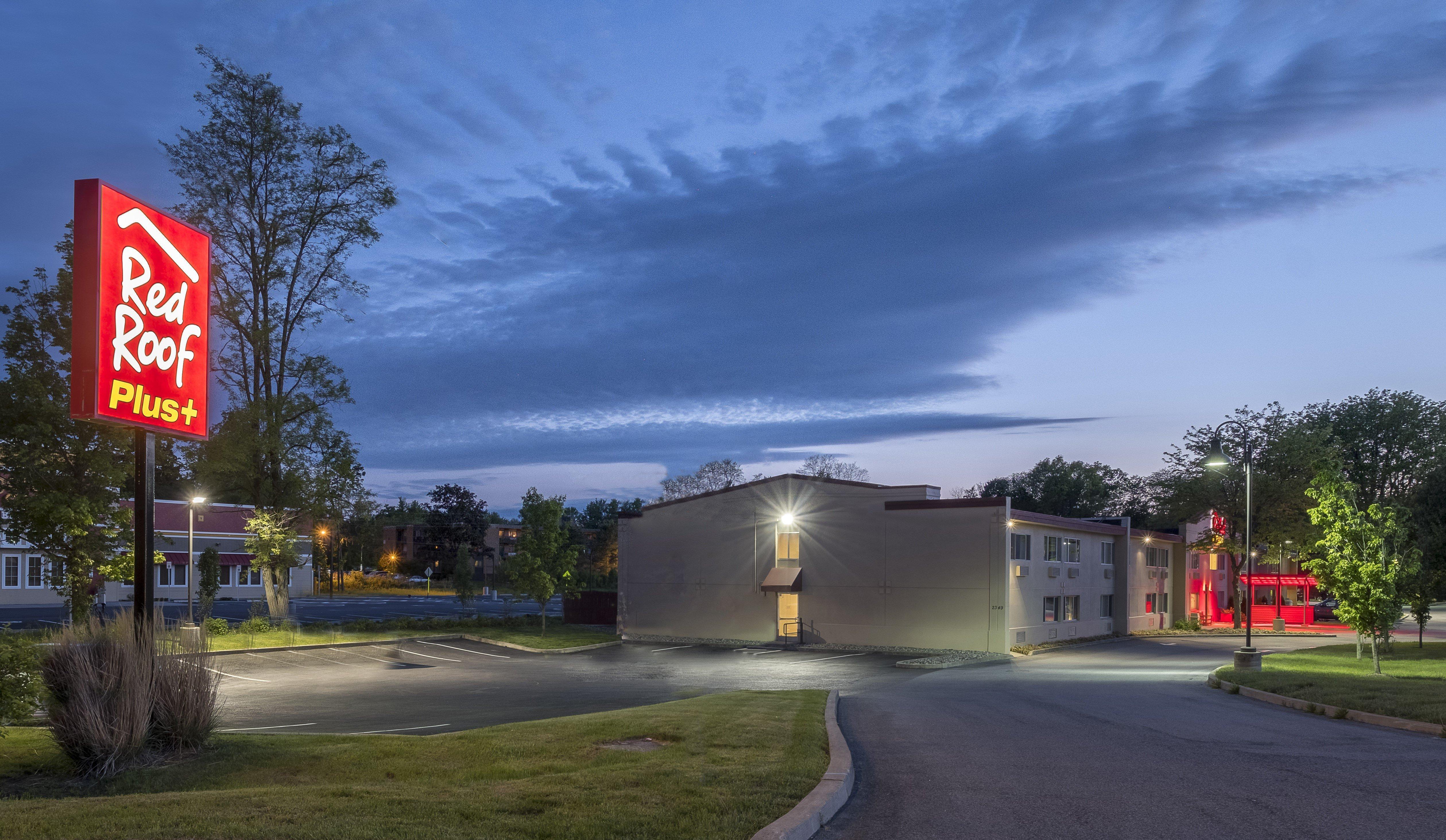 Red Roof Inn Plus+ Poughkeepsie Exterior foto